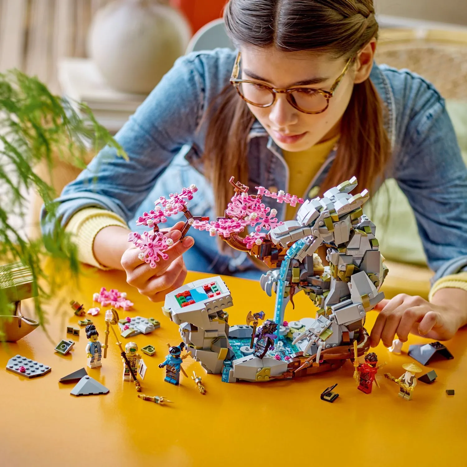 71819 Dragon Stone Shrine