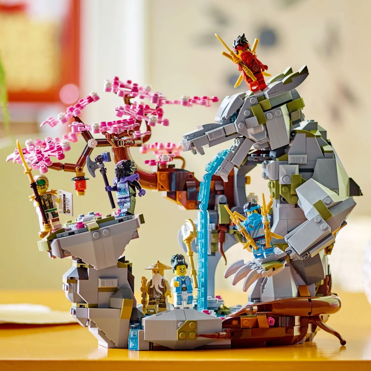 71819 Dragon Stone Shrine