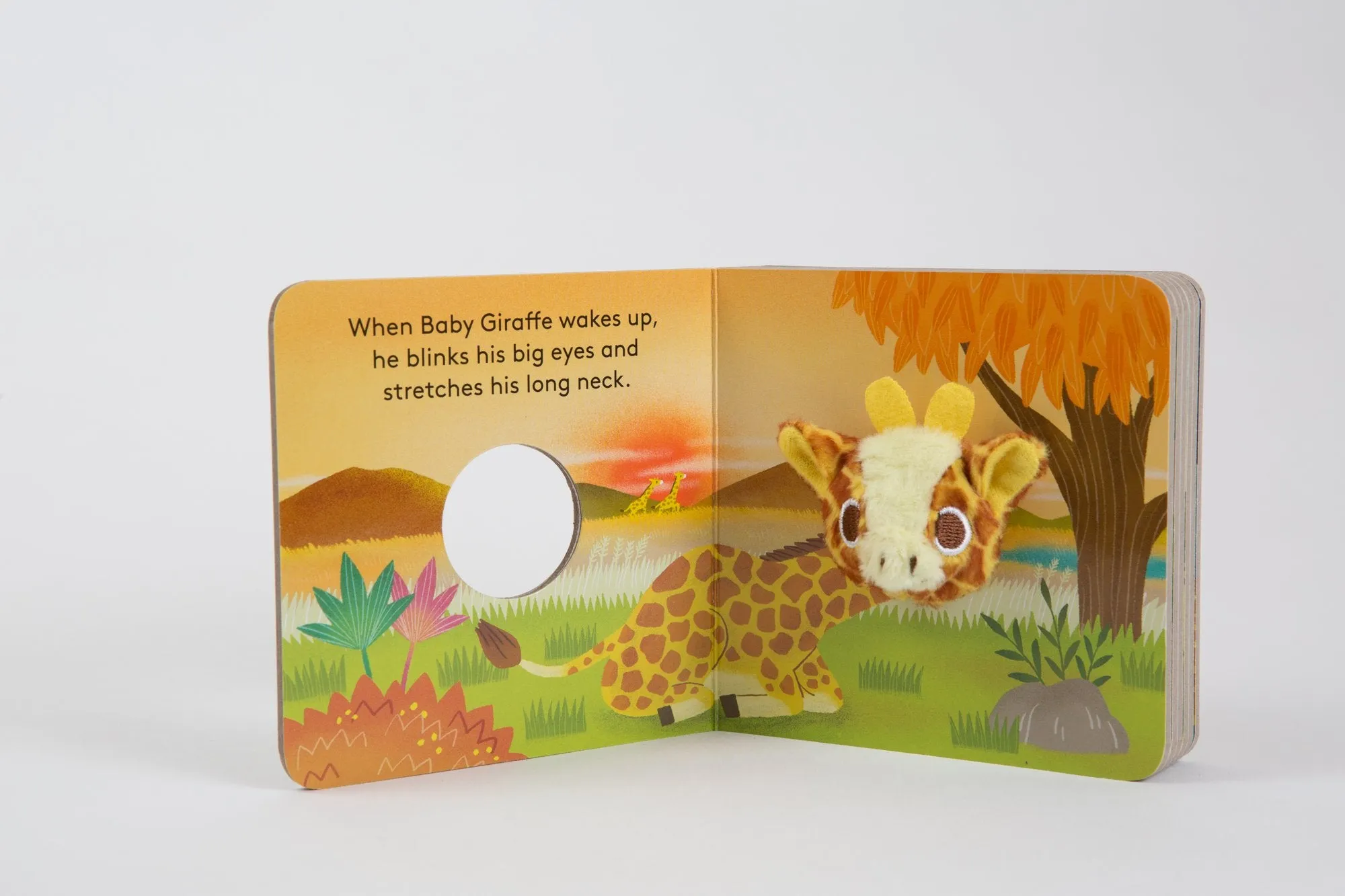 Baby Giraffe Finger Puppet Book