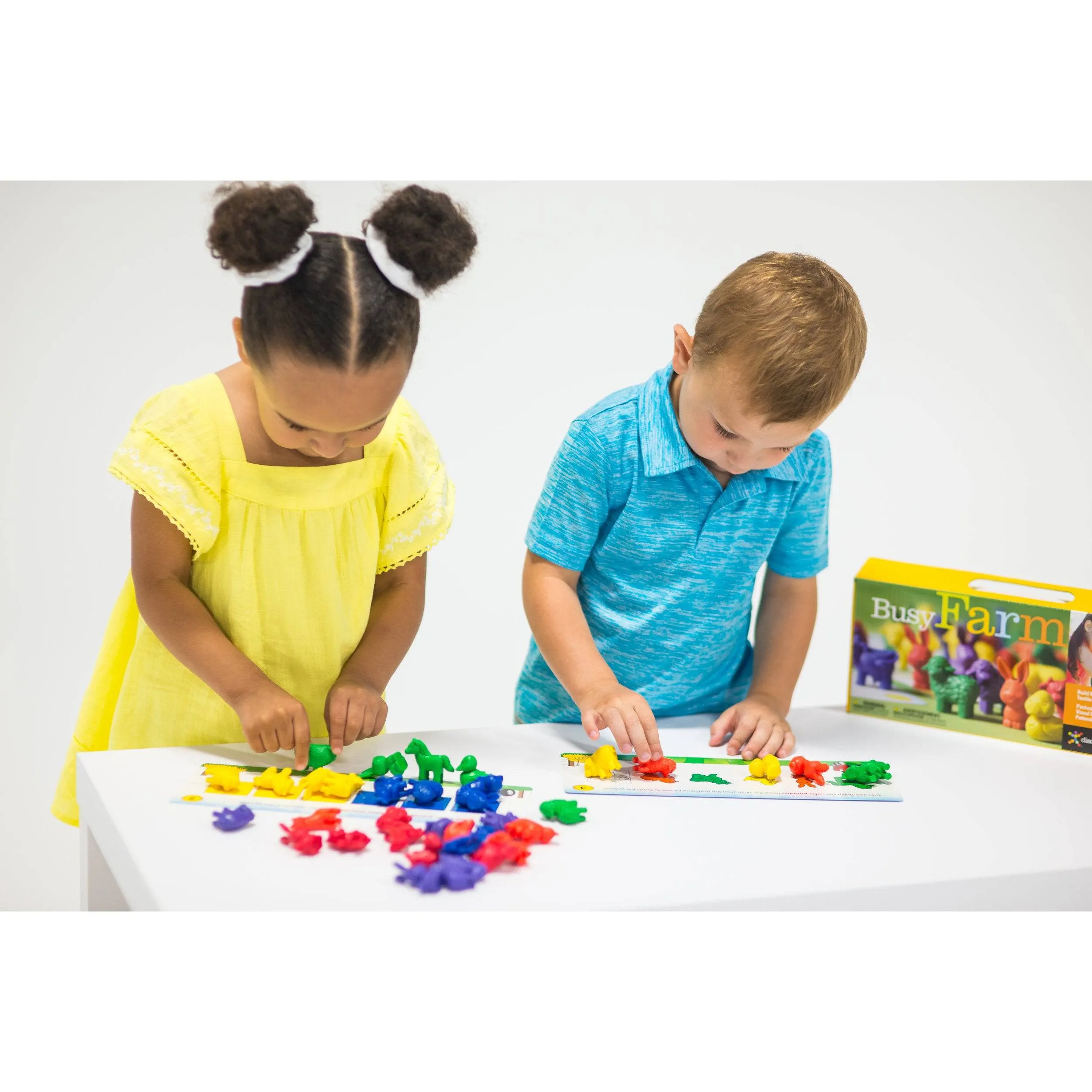 BUSY FARM Pre Reading Counters Set