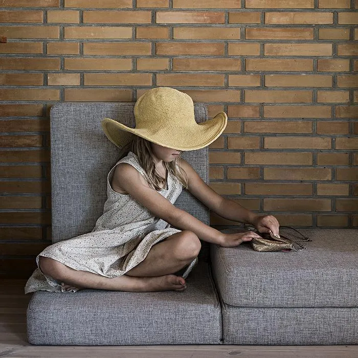 by KlipKlap KK 4 Fold 40x50x50cm - Beige W. Sand (Pre-Order; Est. Delivery in 2-4 Weeks)