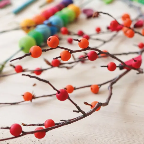 Grimm's set of 60 wooden beads