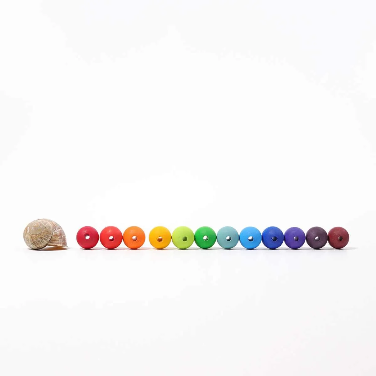 Grimm's set of 60 wooden beads